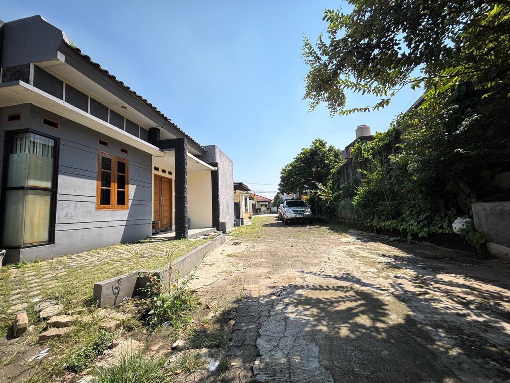 Dijual rumah di Jln Lurah Disah Ciputat dekat UIN