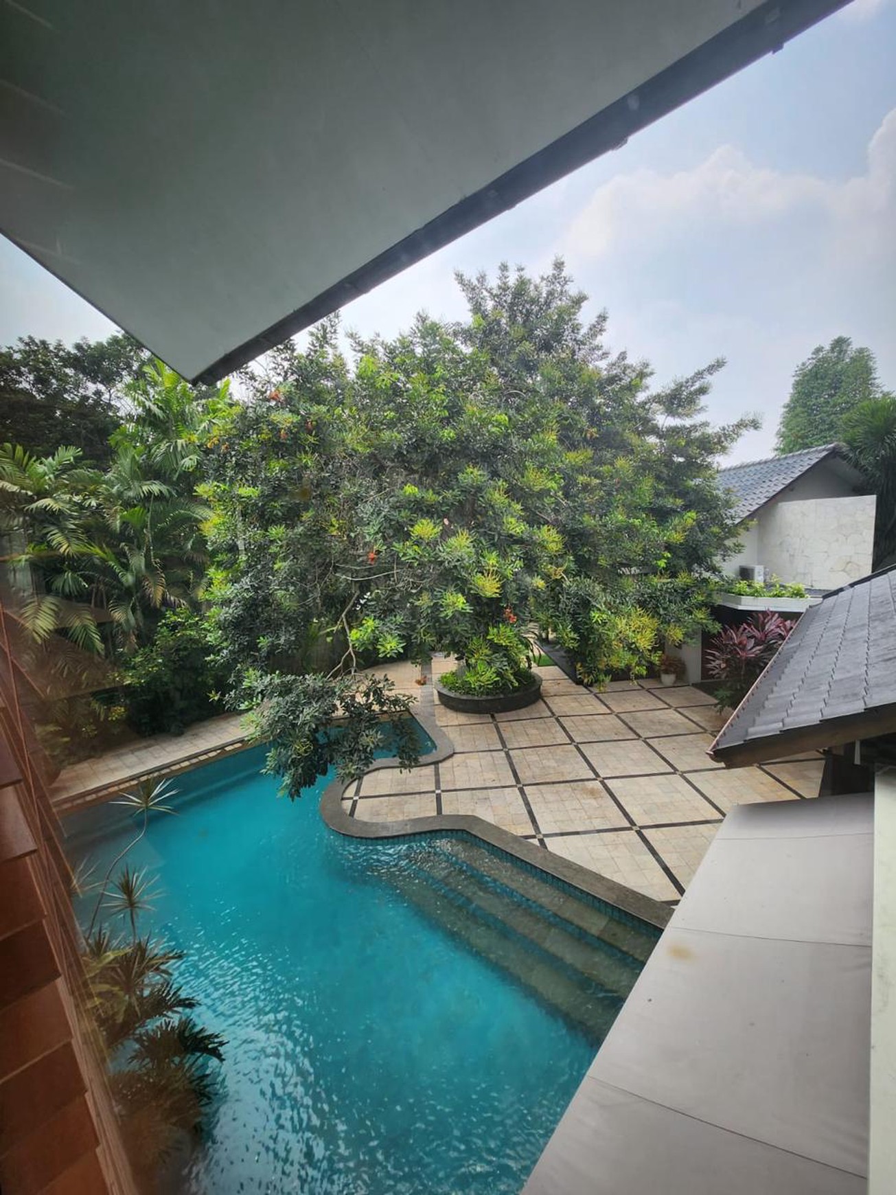 Dijual rumah di Jln Tumaritis Cilandak