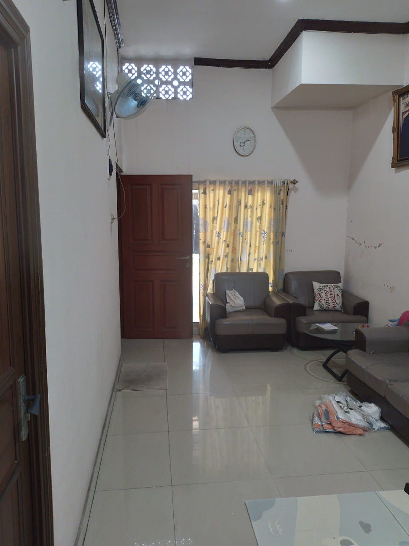 Jual Rumah Nyaman Di Cluster Emerard, Perum Grand Duta Tangerang