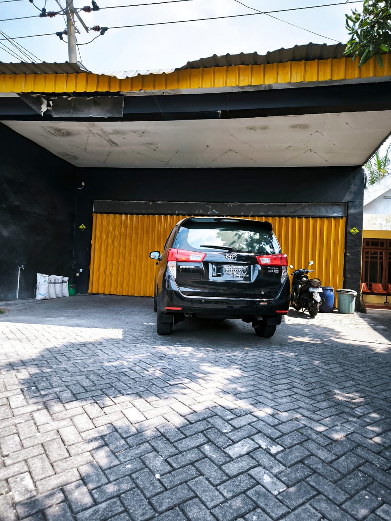 Sewa Ruko Raya Lontar Lokasi Strategis Surabaya Barat