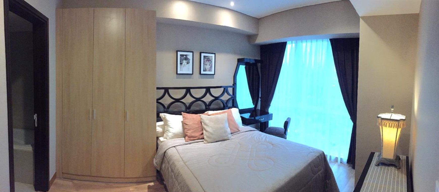 Investasi Cerdas! Apartemen Setiabudi Sky Garden 3BR Fully Furnished, Kondisi Tersewa, walking distance LRT station