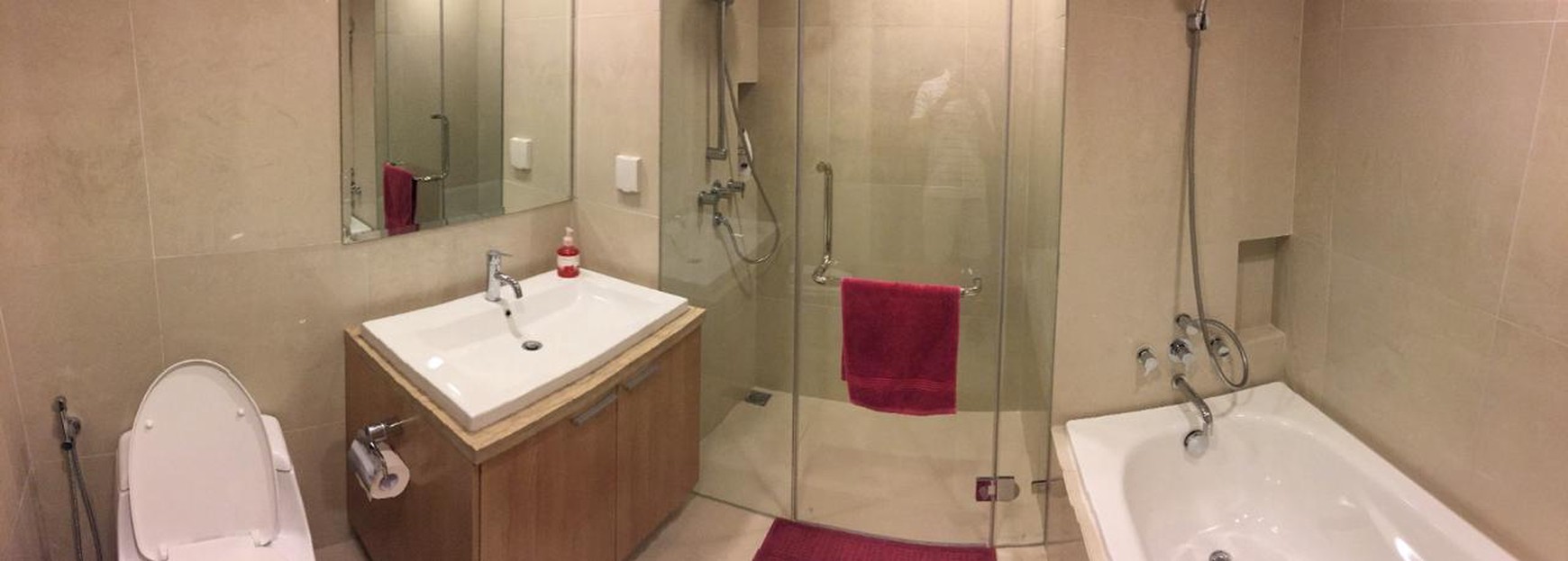 Investasi Cerdas! Apartemen Setiabudi Sky Garden 3BR Fully Furnished, Kondisi Tersewa, walking distance LRT station