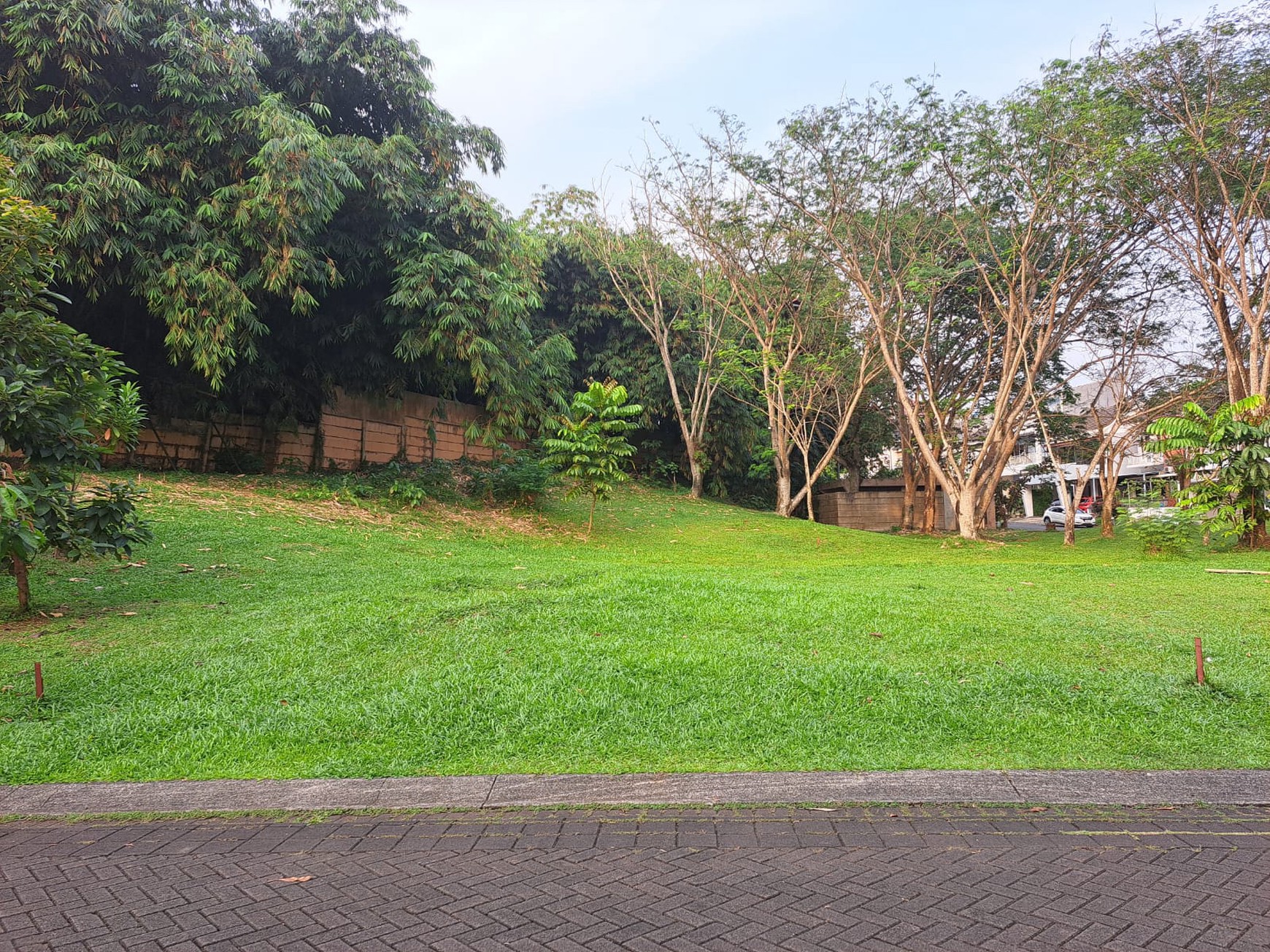 Kavling bagus dapat tanah lebih fasum samping belakang luas 198 meter persegi di Delatinos Carribean Islands Bsd City Tangerang Selatan Indonesia
