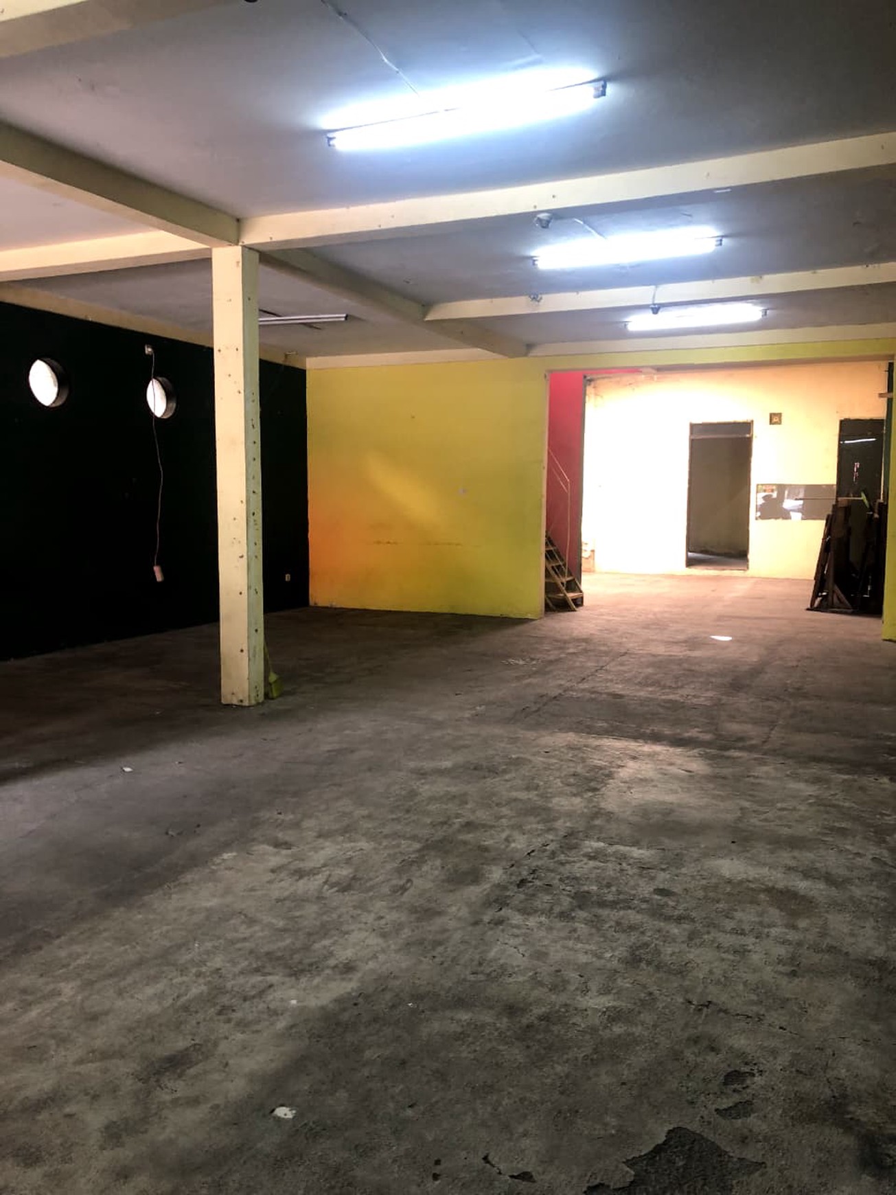 Dijual Ruko Komersil di Pinggir Jalan Raya Sultan Agung - Kali Baru, Medan Satria, Bekasi