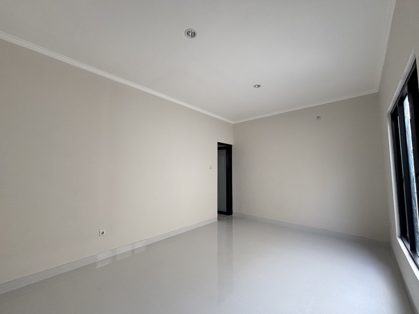 Rumah Cantik Brand New di Kota Wisata Cibubur 