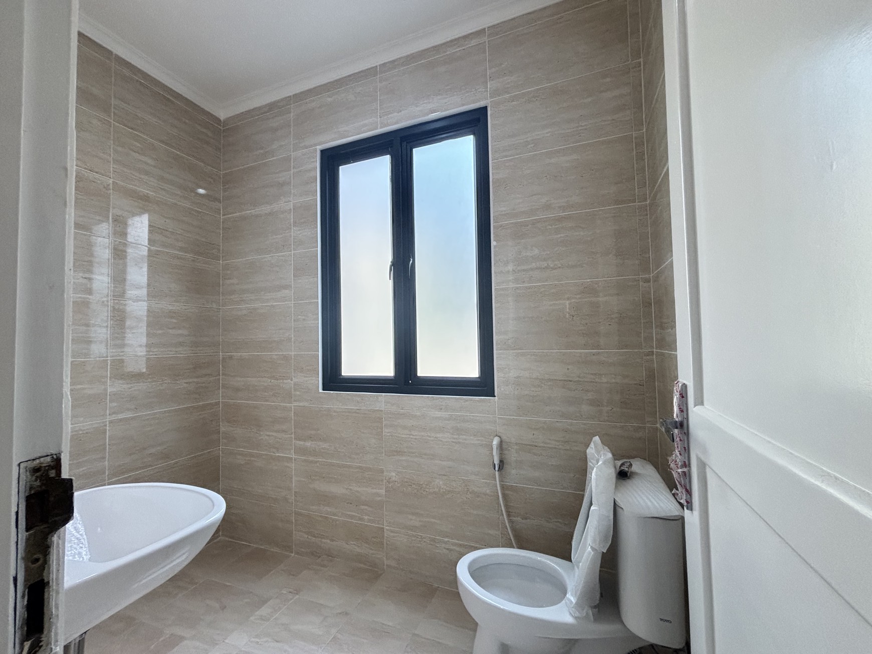 Rumah Cantik Brand New di Kota Wisata Cibubur 