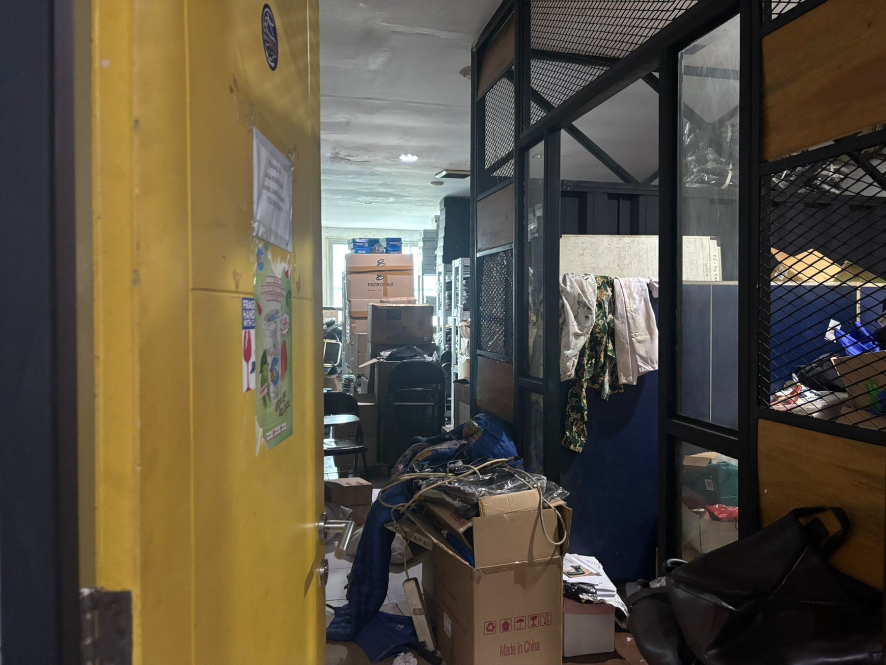 Dua Ruko Gandeng 4 Lantai Hoek Di Lokasi Strategis Komersil Jl. Dr. Saharjo, Tebet