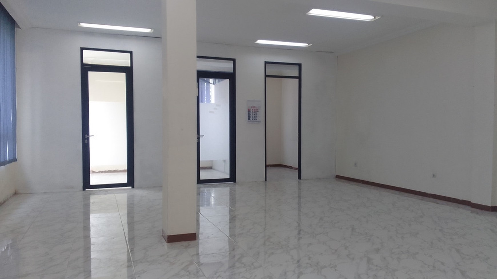Dua Ruko Gandeng 4 Lantai Hoek Di Lokasi Strategis Komersil Jl. Dr. Saharjo, Tebet