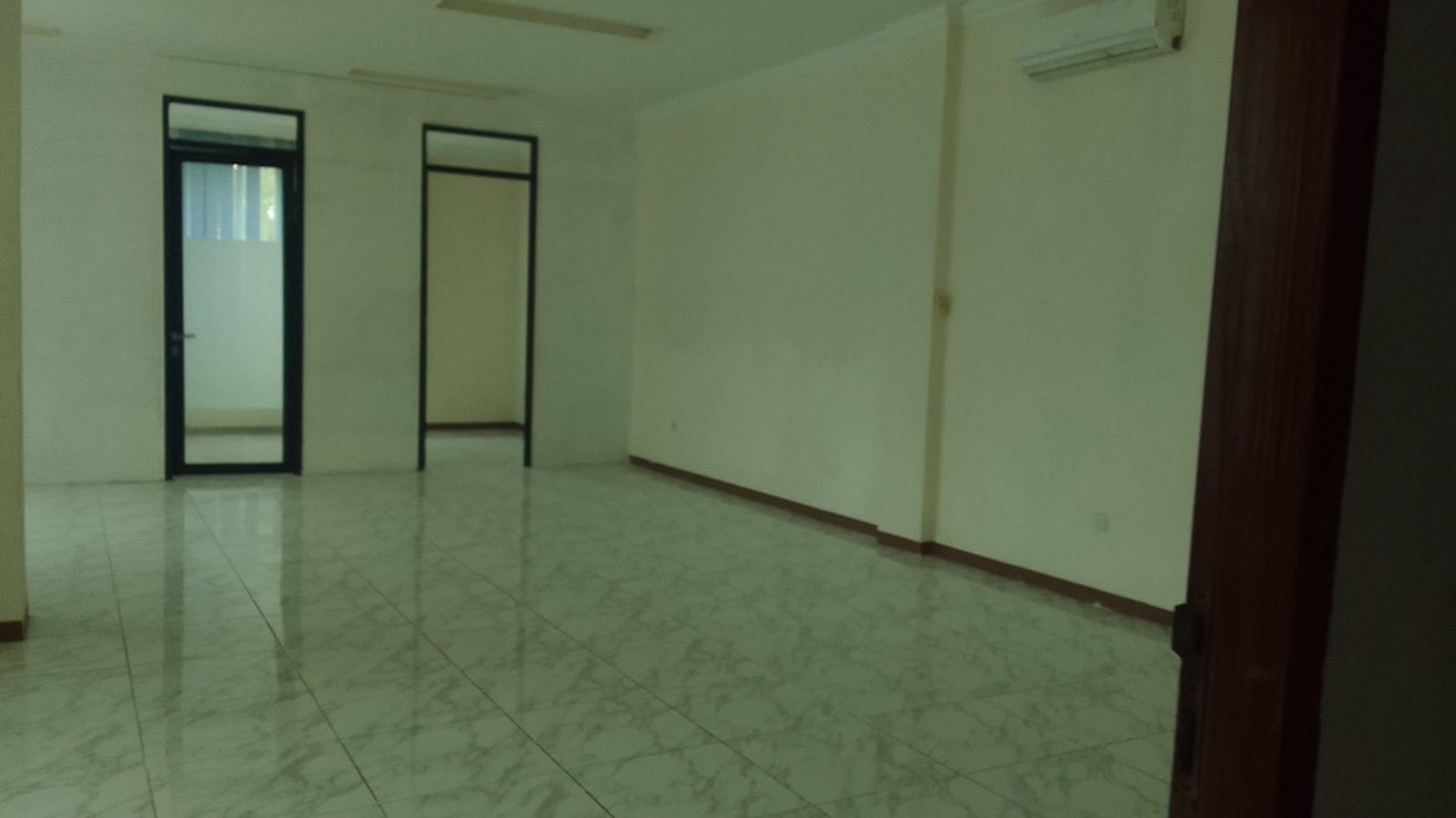 Dua Ruko Gandeng 4 Lantai Hoek Di Lokasi Strategis Komersil Jl. Dr. Saharjo, Tebet