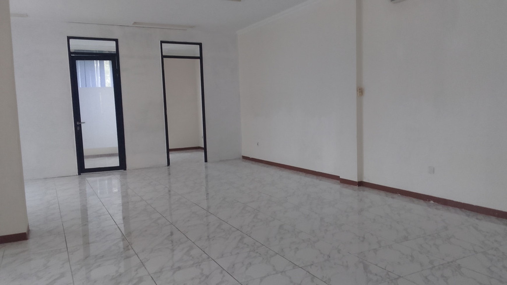 Dua Ruko Gandeng 4 Lantai Hoek Di Lokasi Strategis Komersil Jl. Dr. Saharjo, Tebet