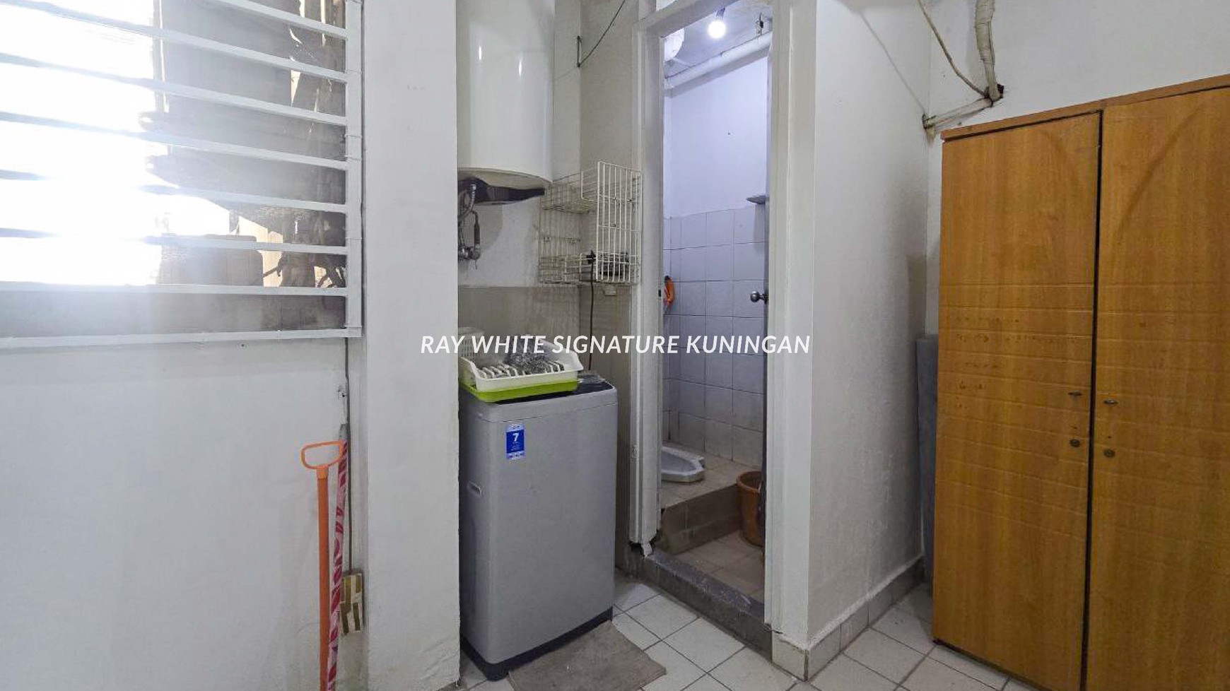 Dijual Apartemen Taman Rasuna Lantai Rendah Harga Dibawah NJOP