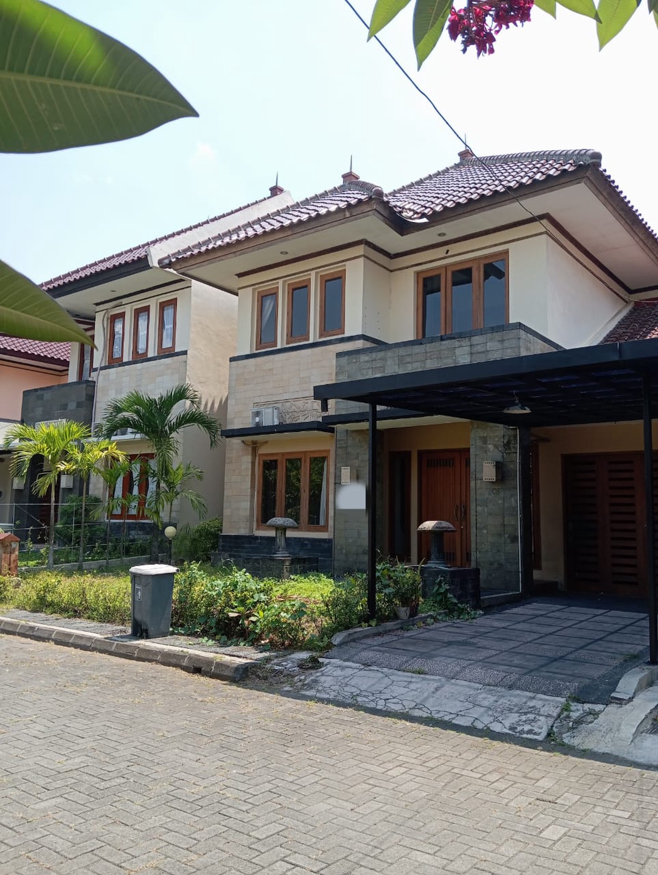 Rumah Furnish 2 Lantai Dalam Perum Lokasi Dekat Plaza Ambarukmo