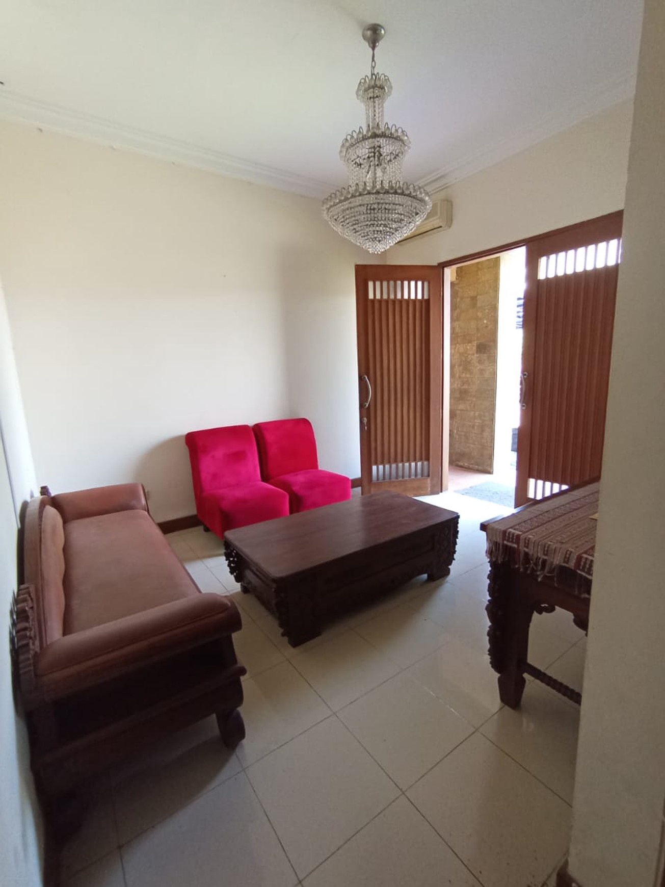 Rumah Furnish 2 Lantai Dalam Perum Lokasi Dekat Plaza Ambarukmo