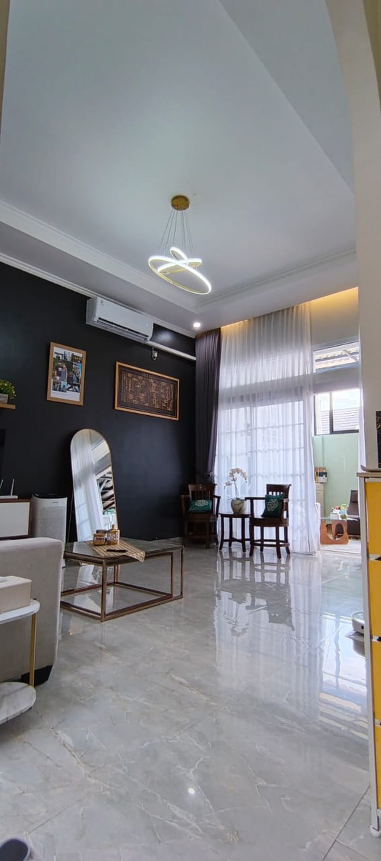 JUAL RUMAH FULL FURNISH