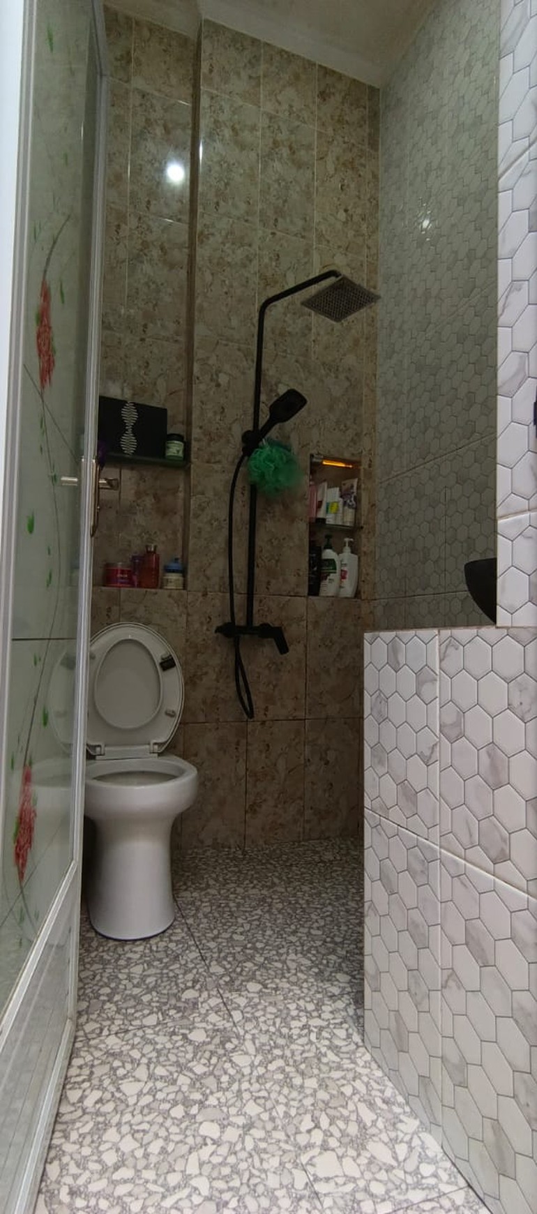 JUAL RUMAH FULL FURNISH