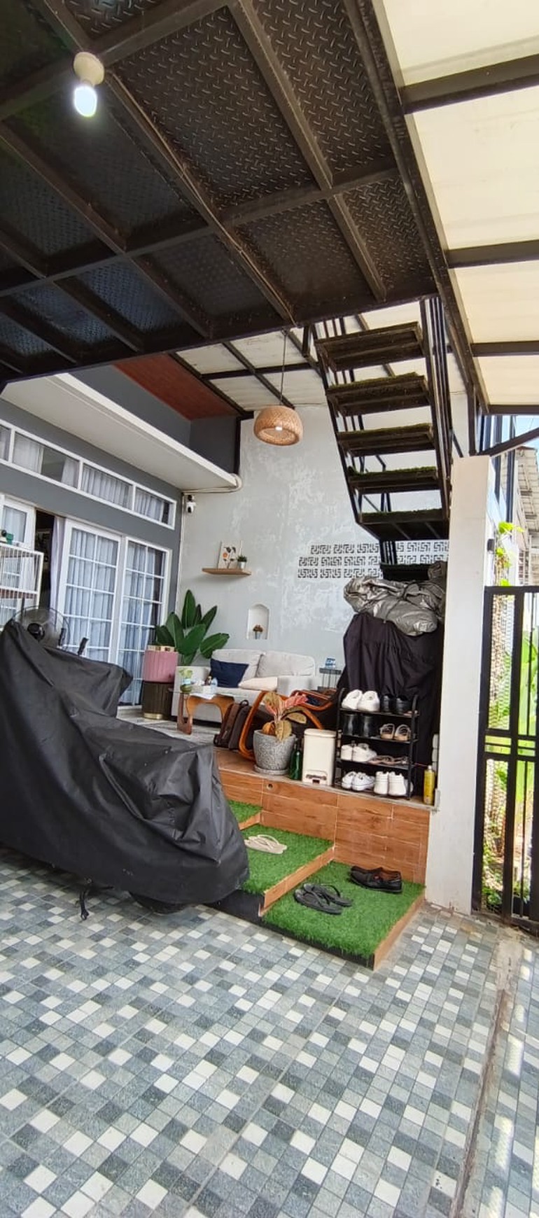 JUAL RUMAH FULL FURNISH