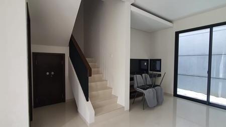 Rumah Modern Lebar 6 Decco 3 Kamar di Bintaro Sektor 7 - Kebayoran Harmony. SHM.