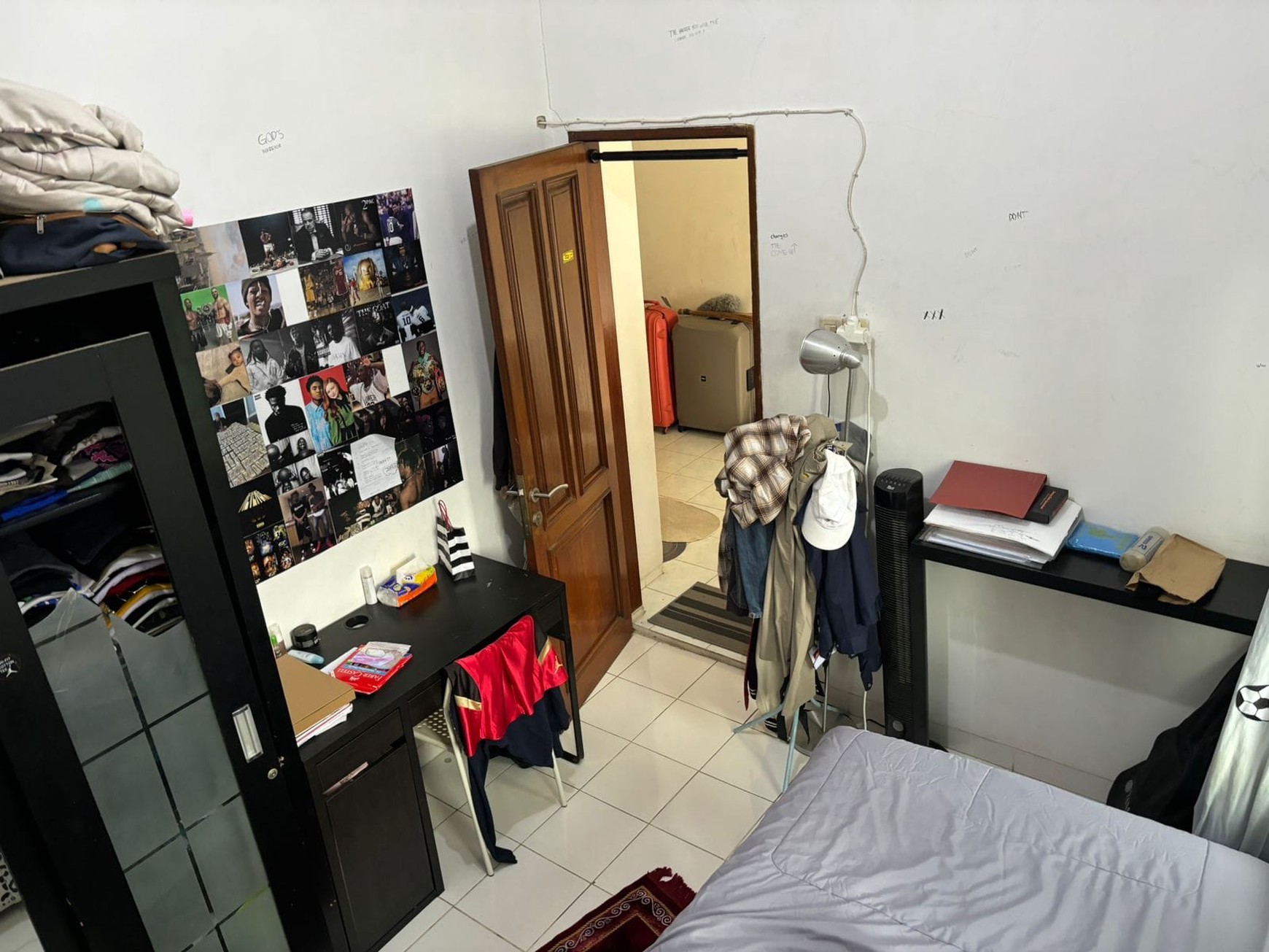Rumah 2 Lantai Siap Huni dengan KT 3 dan KM 2+1 SHMi @Ciputat