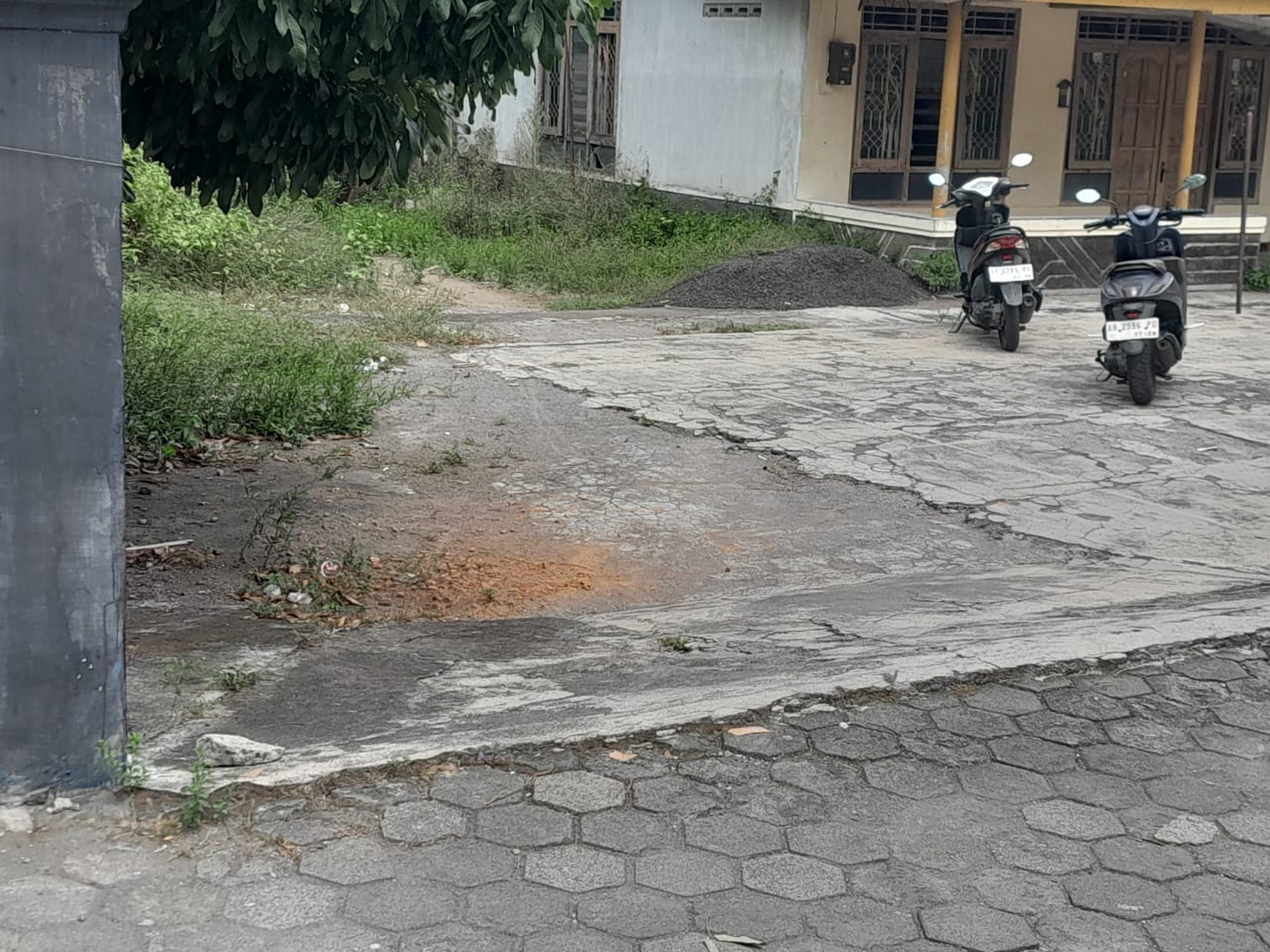 Tanah Luas 200 Meter Persgi Lokasi Stratgeis di Daerah Plemburan Ngaglik Sleman 