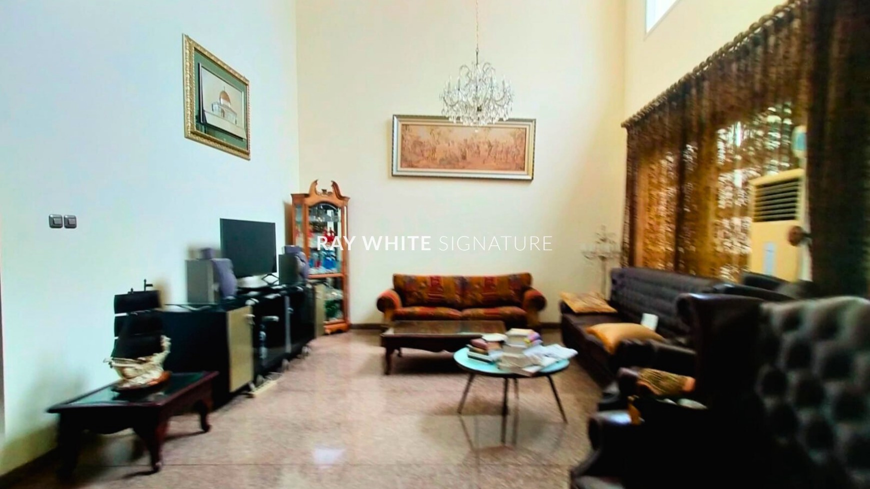 Rumah Siap Huni di Perumahan Taman Gandaria