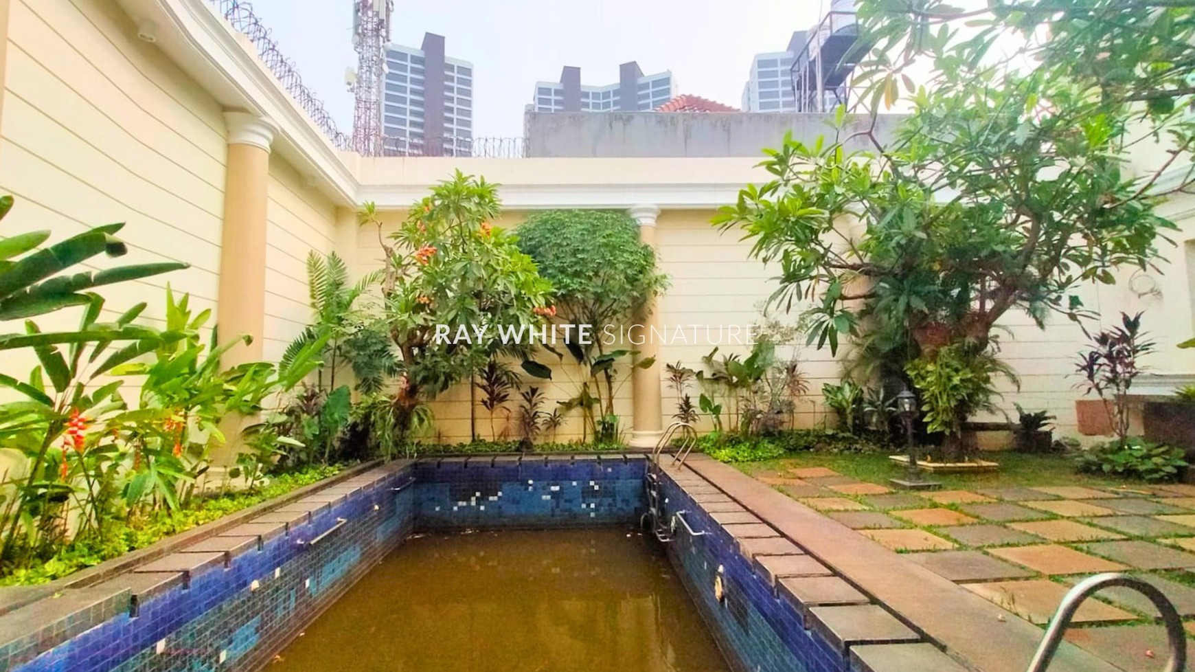 Rumah Siap Huni di Perumahan Taman Gandaria