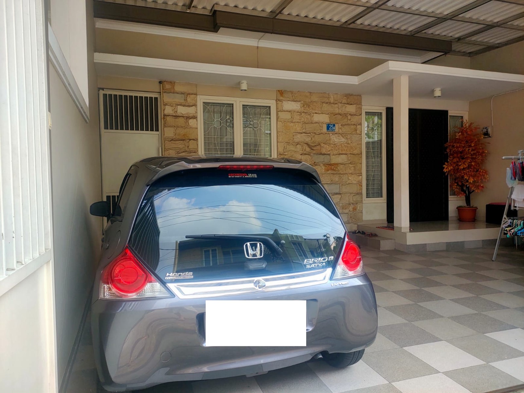 Jual Rumah Minimalis Hadap Selatan di Manyar Surabaya
