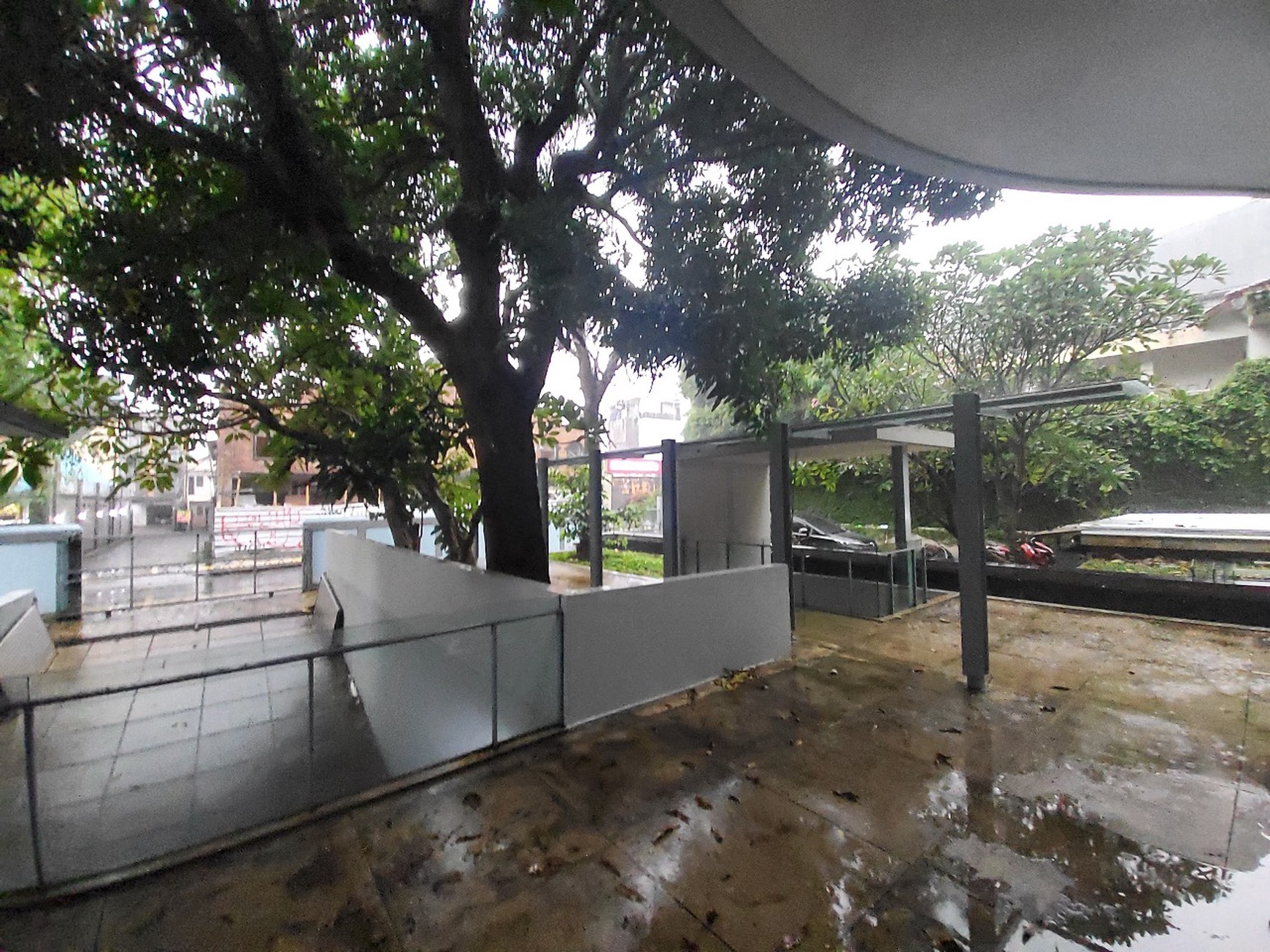 Gedung Kantor Hitung Tanah Di Lokasi Utama & Strategis Kemang