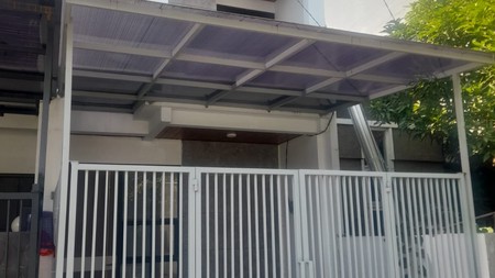 Dijual Rumah 2 Lantai Royal Paka Surabaya Timur