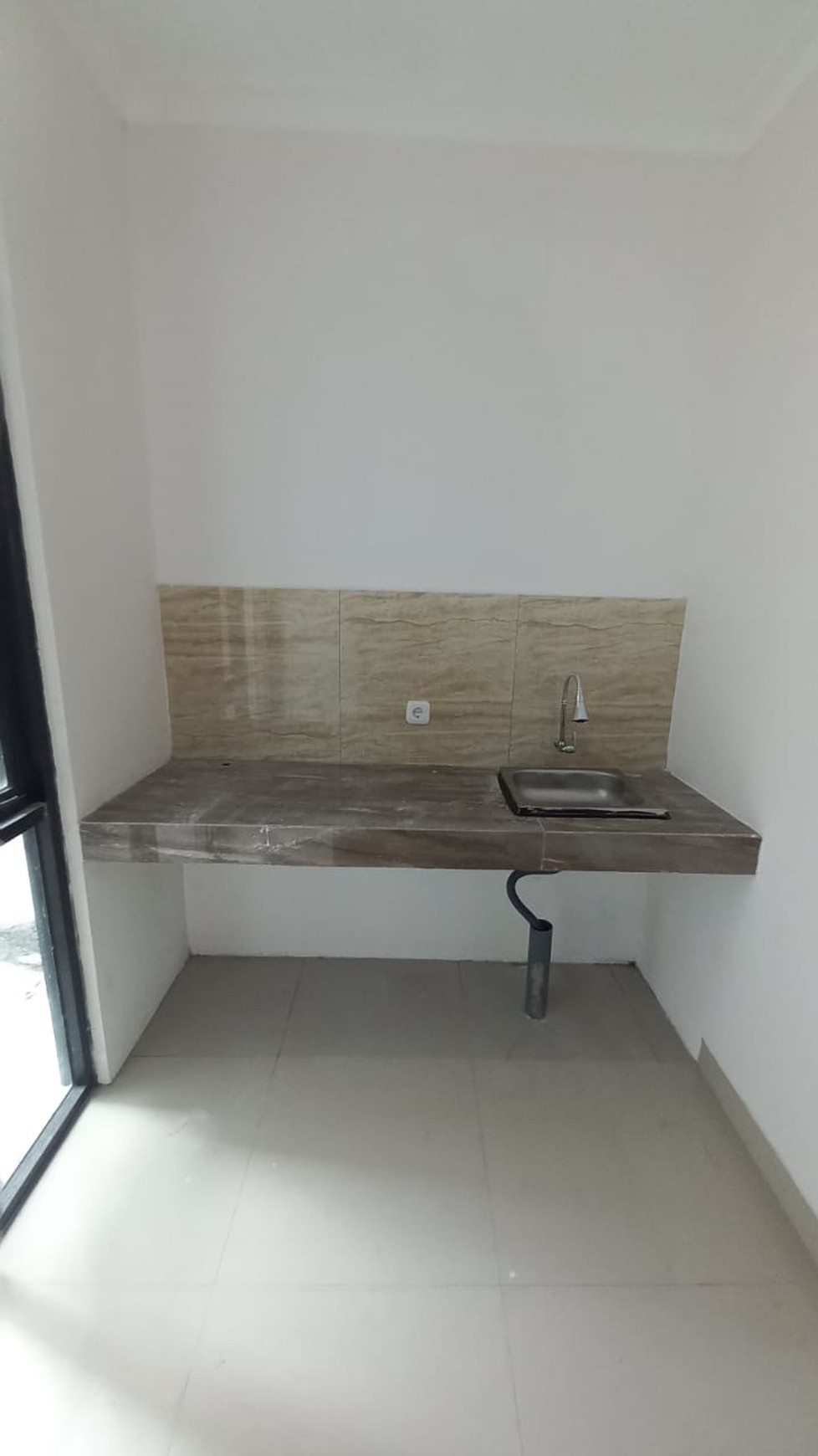 Dijual Rumah 2 Lantai Royal Paka Surabaya Timur