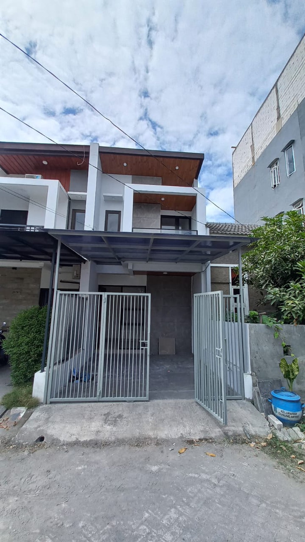 Royal Paka Gunung Anyar Surabaya | Rumah Minimalis