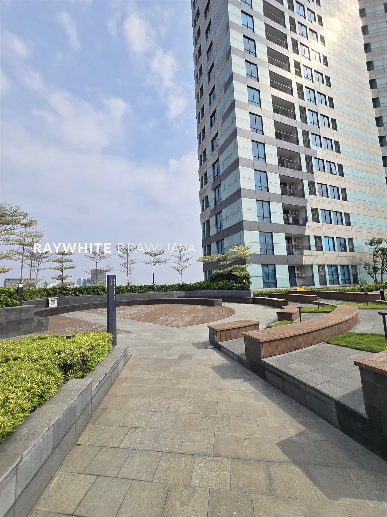 Apartement Southgate Residence, AEON Tanjung Barat