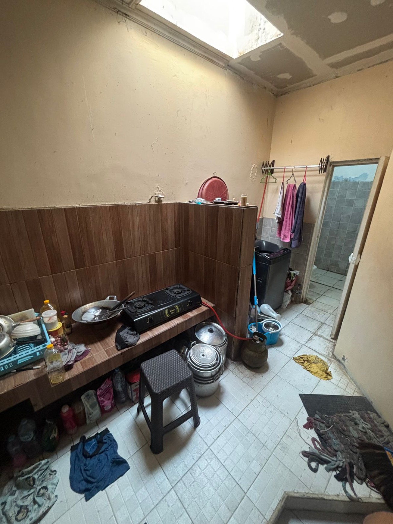 Jual Rumah Minimalis Sederhana Murah Berlokasi Strategis di Sambikerep Surabaya