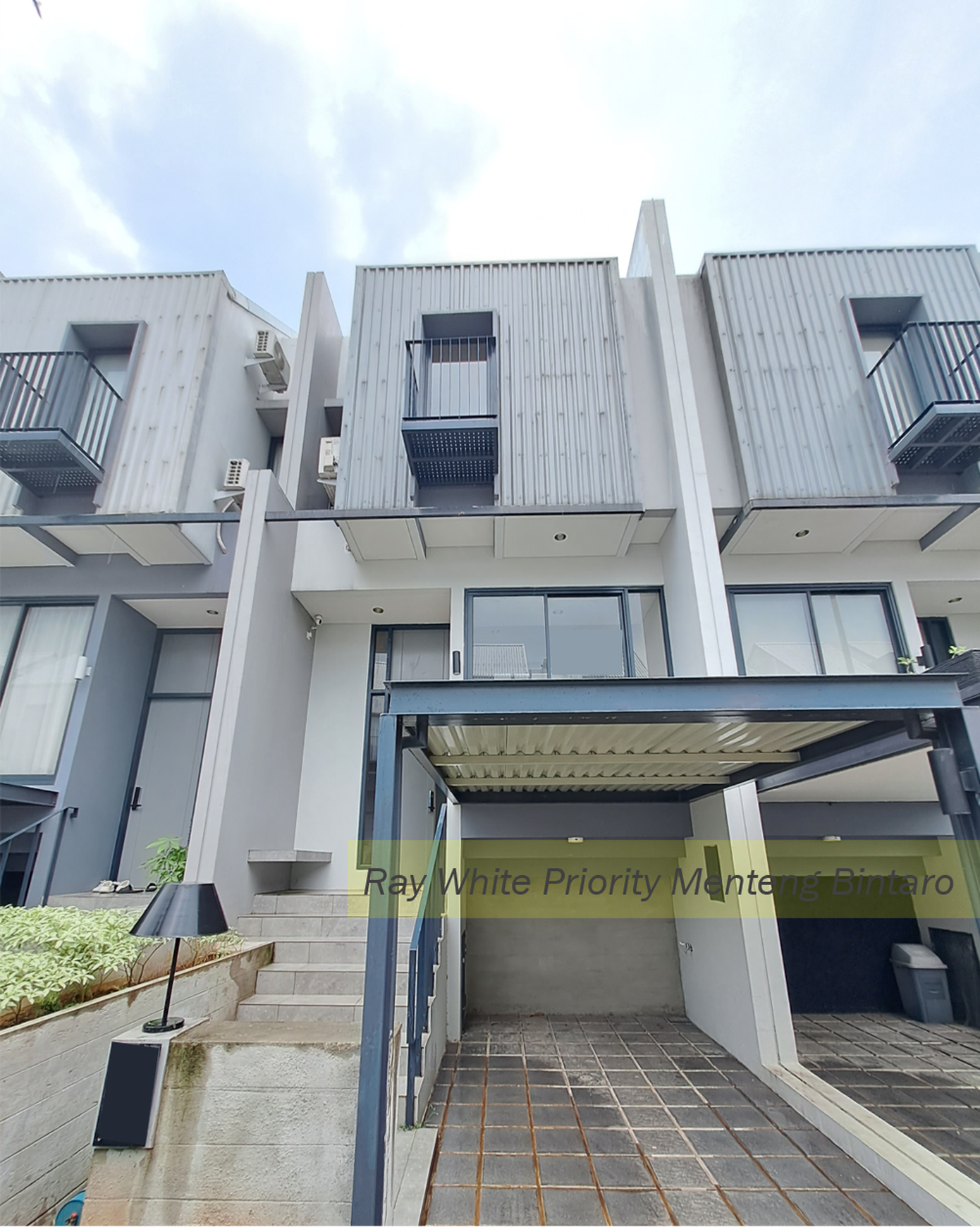 Brand New House with Modern Design, Greenwich Park, BSD, Tangerang Selatan