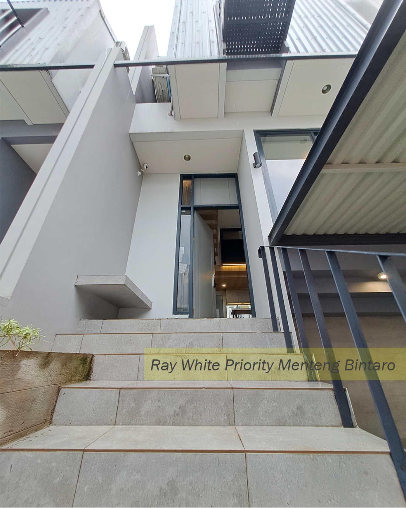 Brand New House with Modern Design, Greenwich Park, BSD, Tangerang Selatan
