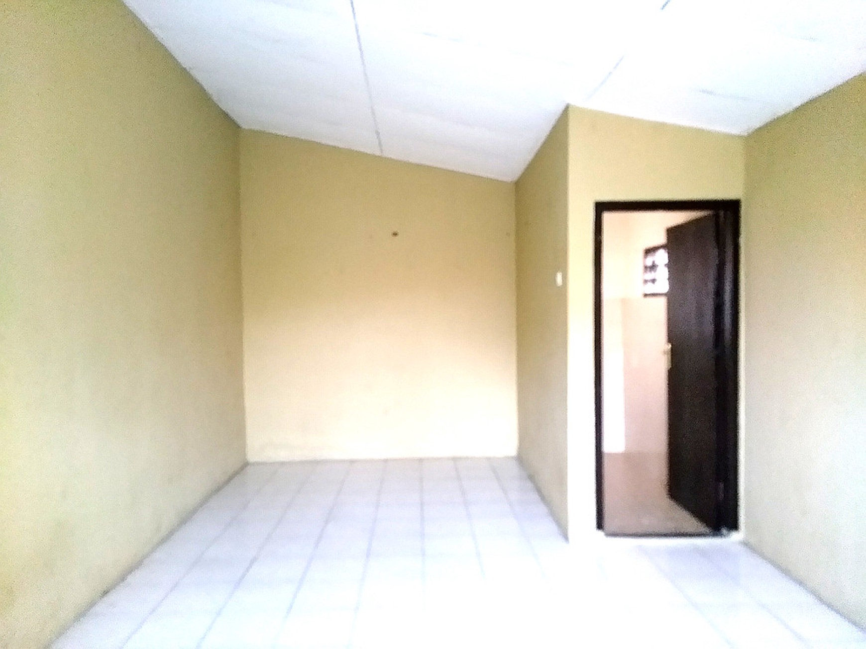 Rumah Nyaman 2 Lantai dengan tanah luas di lingkungan Pamulang Permai