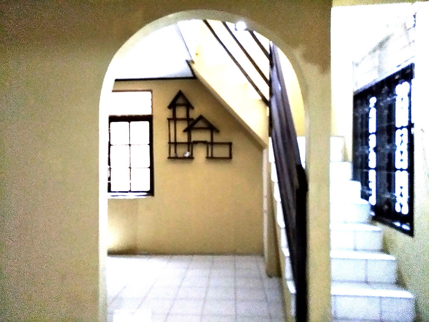 Rumah Nyaman 2 Lantai dengan tanah luas di lingkungan Pamulang Permai