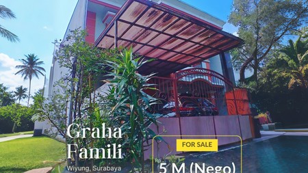 Rumah 2 Lantai Murah dan Mewah Berlokasi Strategis di Graha Family, Wiyung, Surabaya