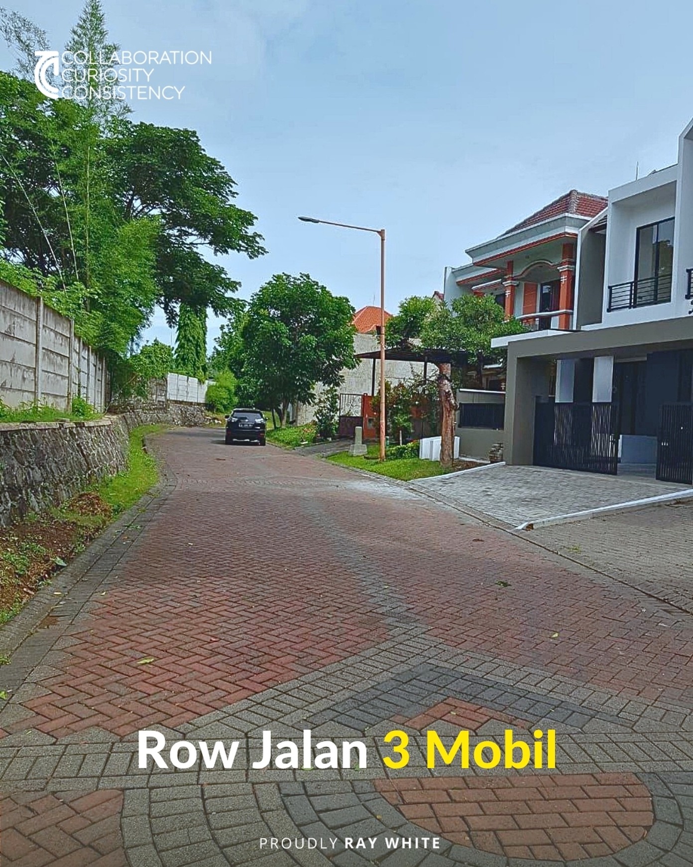 Rumah 2 Lantai Murah dan Mewah Berlokasi Strategis di Graha Family, Wiyung, Surabaya