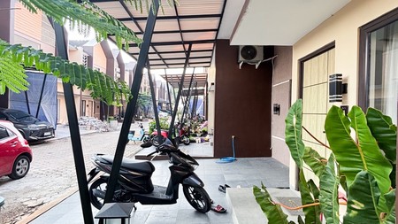 Townhouse Rumah Siap Huni yang Modern dan Minimalis area Pondok Cabe, Tangerang Selatan