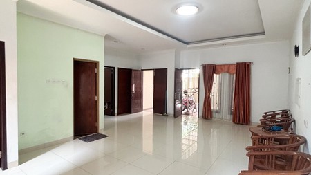 Rumah Nyaman dalam Komplek Siap Huni di Kawasan BSD, Tangerang Selatan