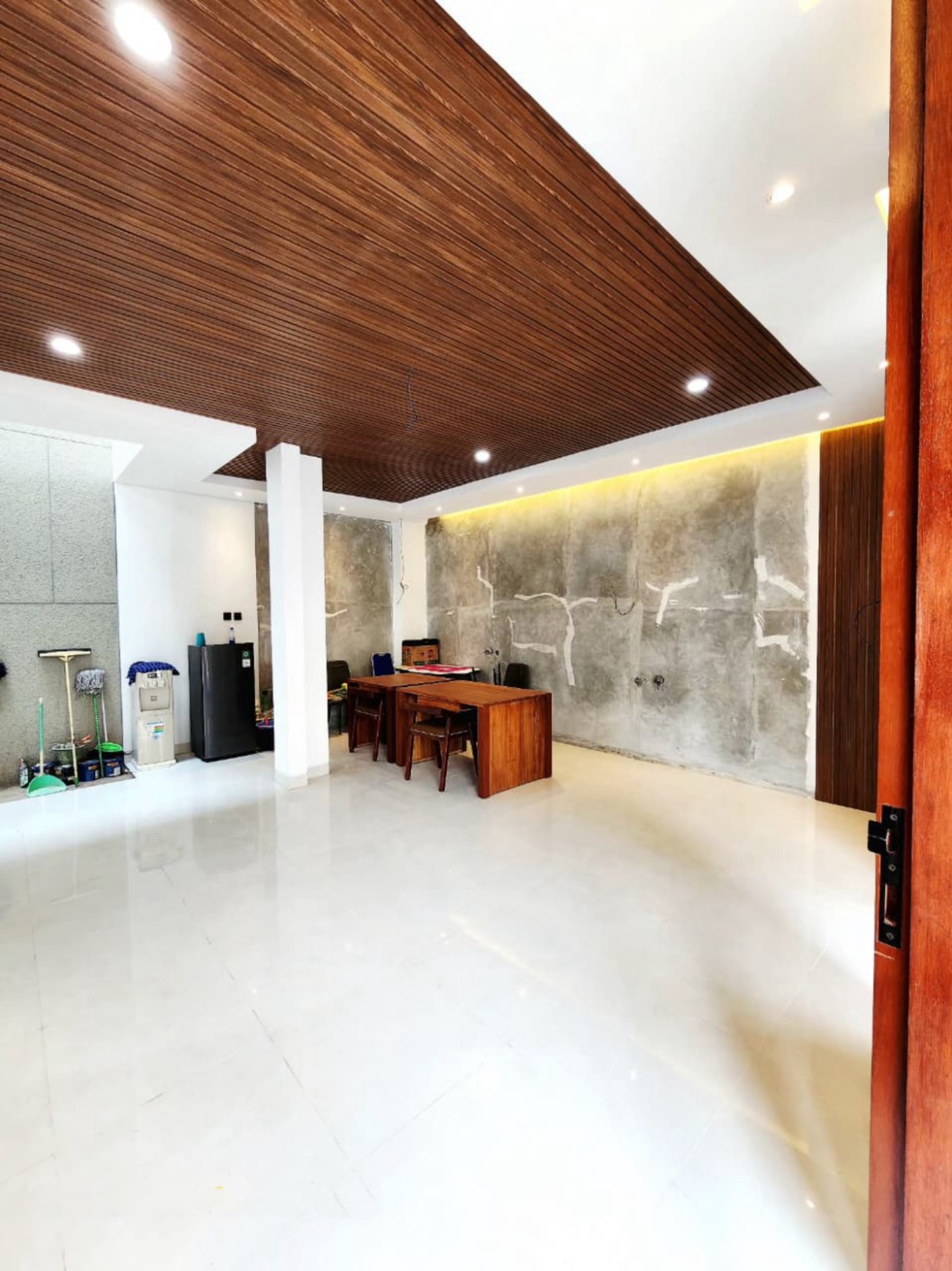 Rumah 2 lantai dalam Perum Lokasi Strategis Diarea Seturan Caturtunggal Depok Sleman
