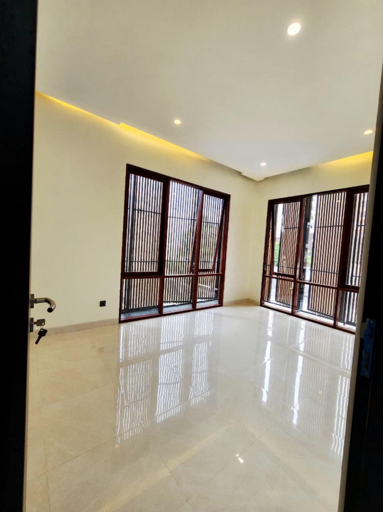 Rumah 2 lantai dalam Perum Lokasi Strategis Diarea Seturan Caturtunggal Depok Sleman