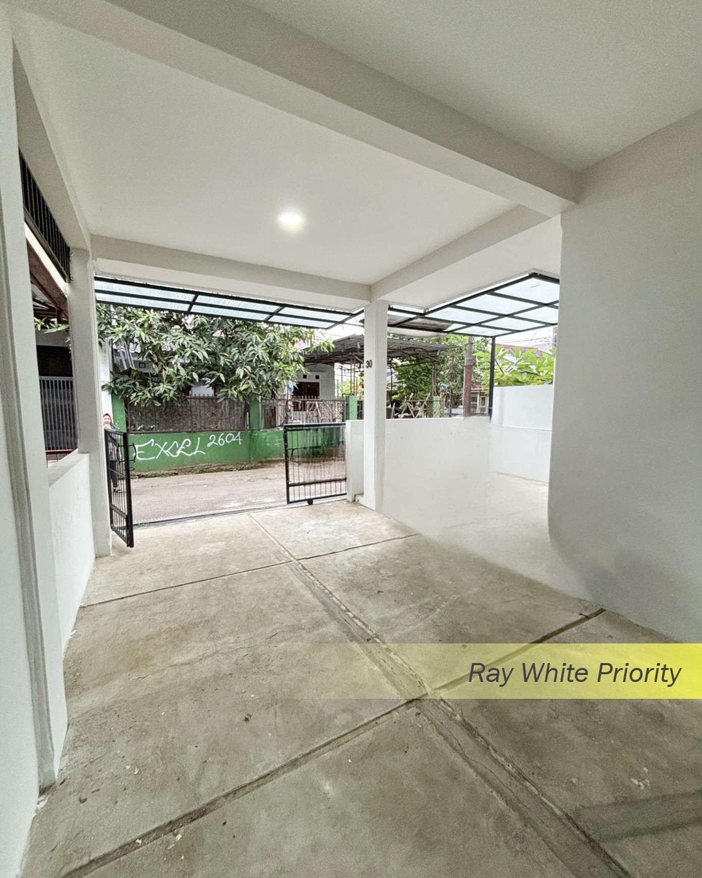 Rumah Siap Huni Minimal dan Bagus di Kuricang, Bintaro Jaya , Tangerang Selatan