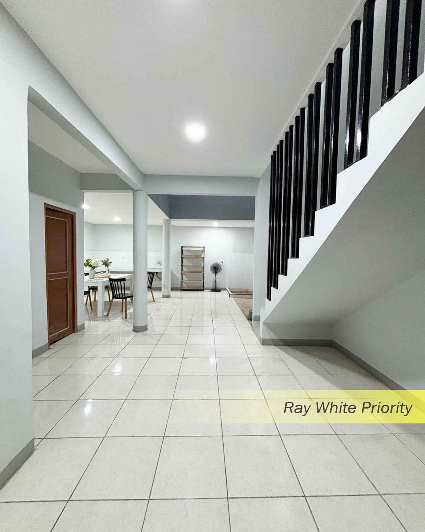Rumah Siap Huni Minimal dan Bagus di Kuricang, Bintaro Jaya , Tangerang Selatan