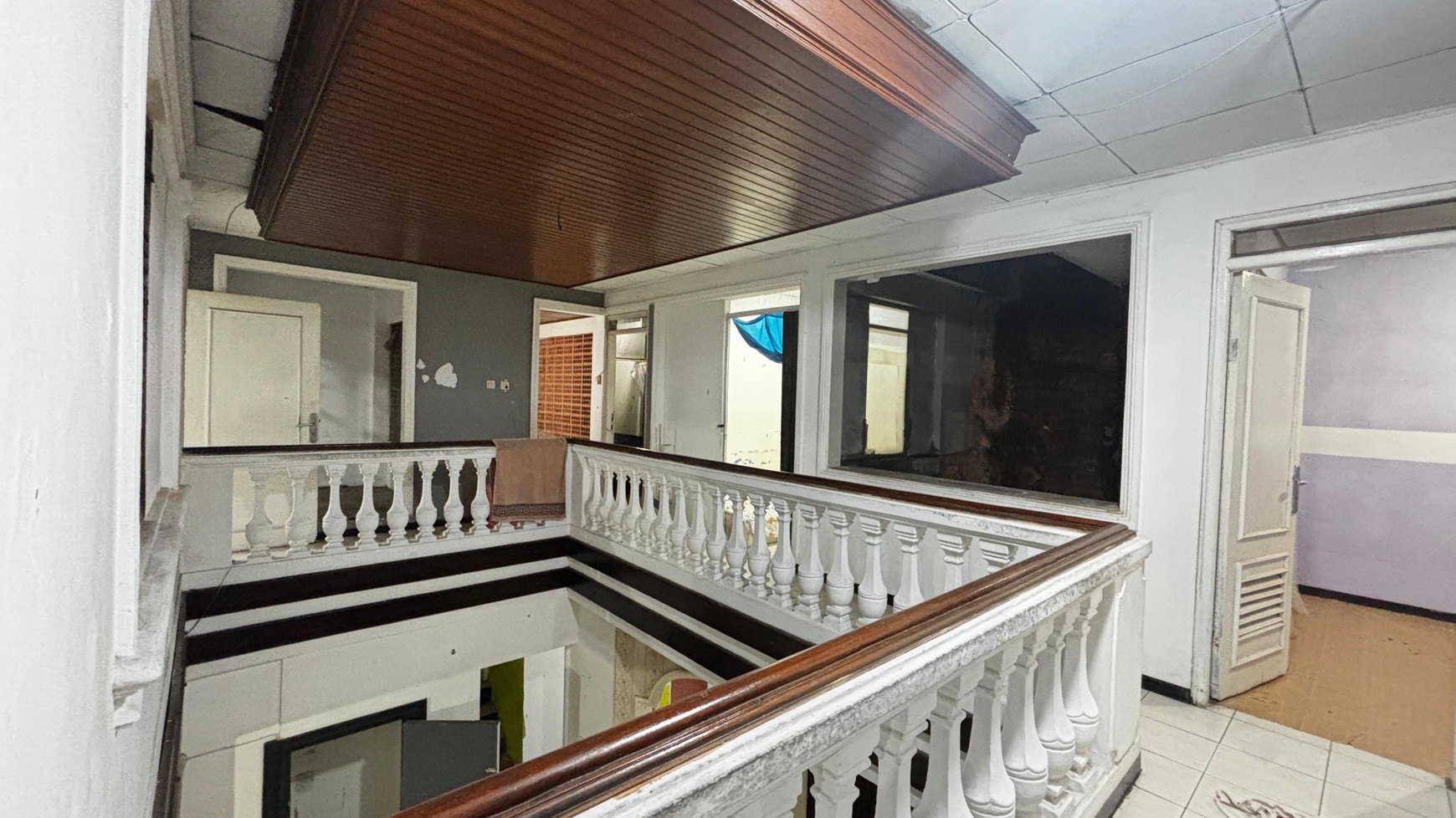 Rumah 2 Lantai Depan Taman Di Tebet Utara Jakarta Selatan