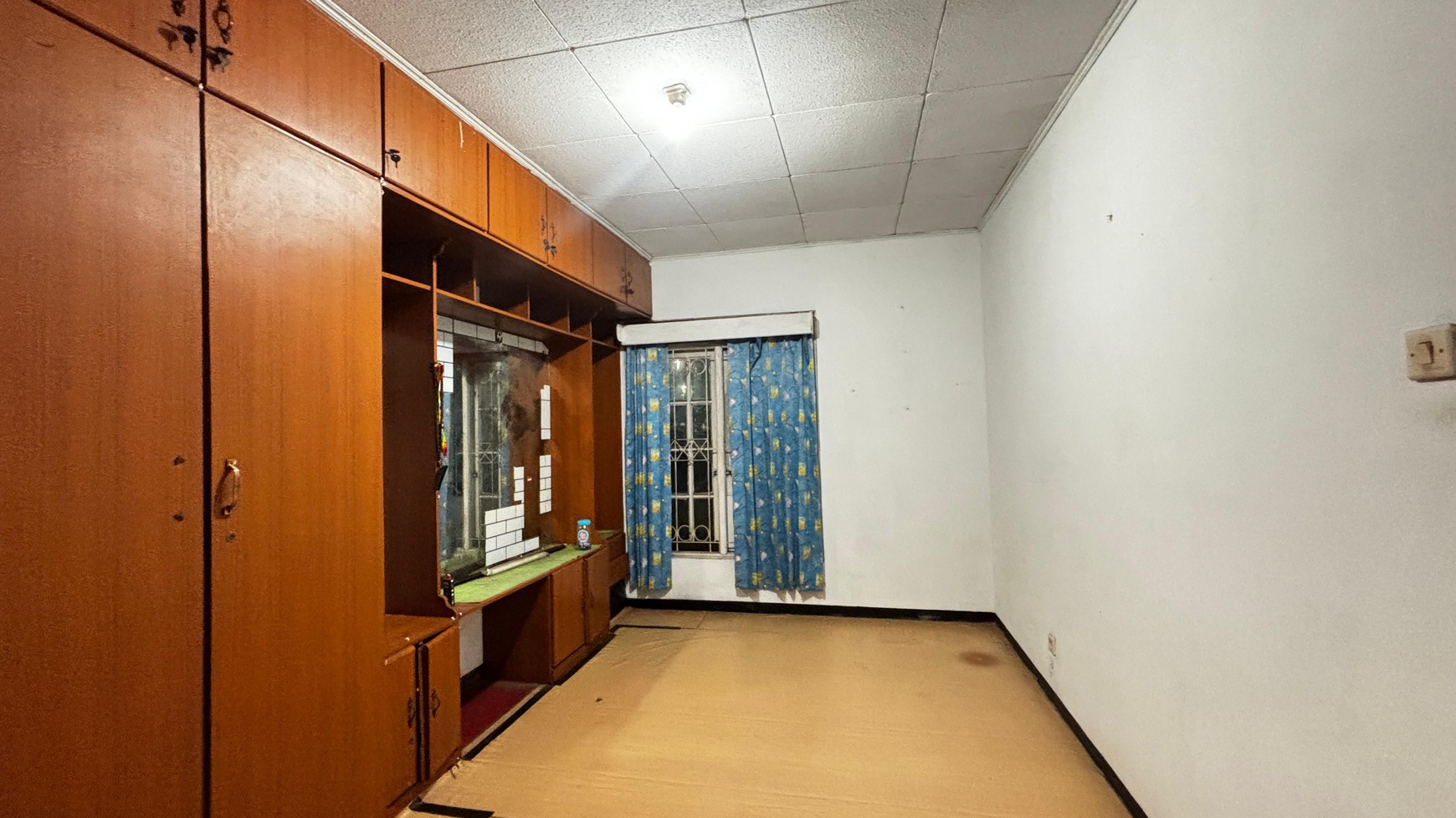 Rumah 2 Lantai Depan Taman Di Tebet Utara Jakarta Selatan