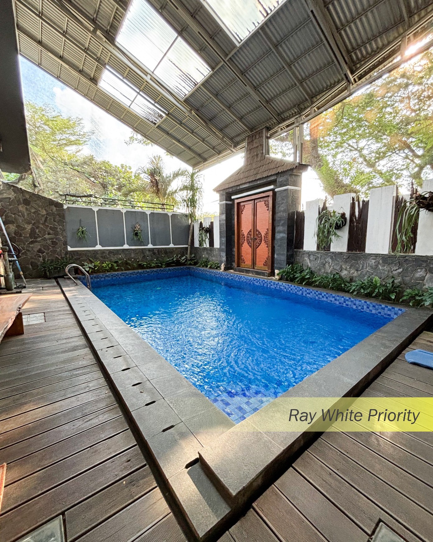 RUMAH CLASSIC SEMIFURNISH SIAP HUNI DI BINTARO JAYA SEKTOR 9, TANGERANG SELATAN