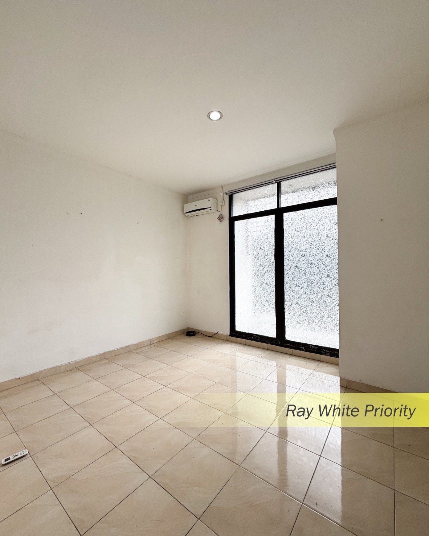 RUMAH MINIMALIS SIAP HUNI DI BINTARO JAYA SEKTOR 9, TANGERANG SELATAN