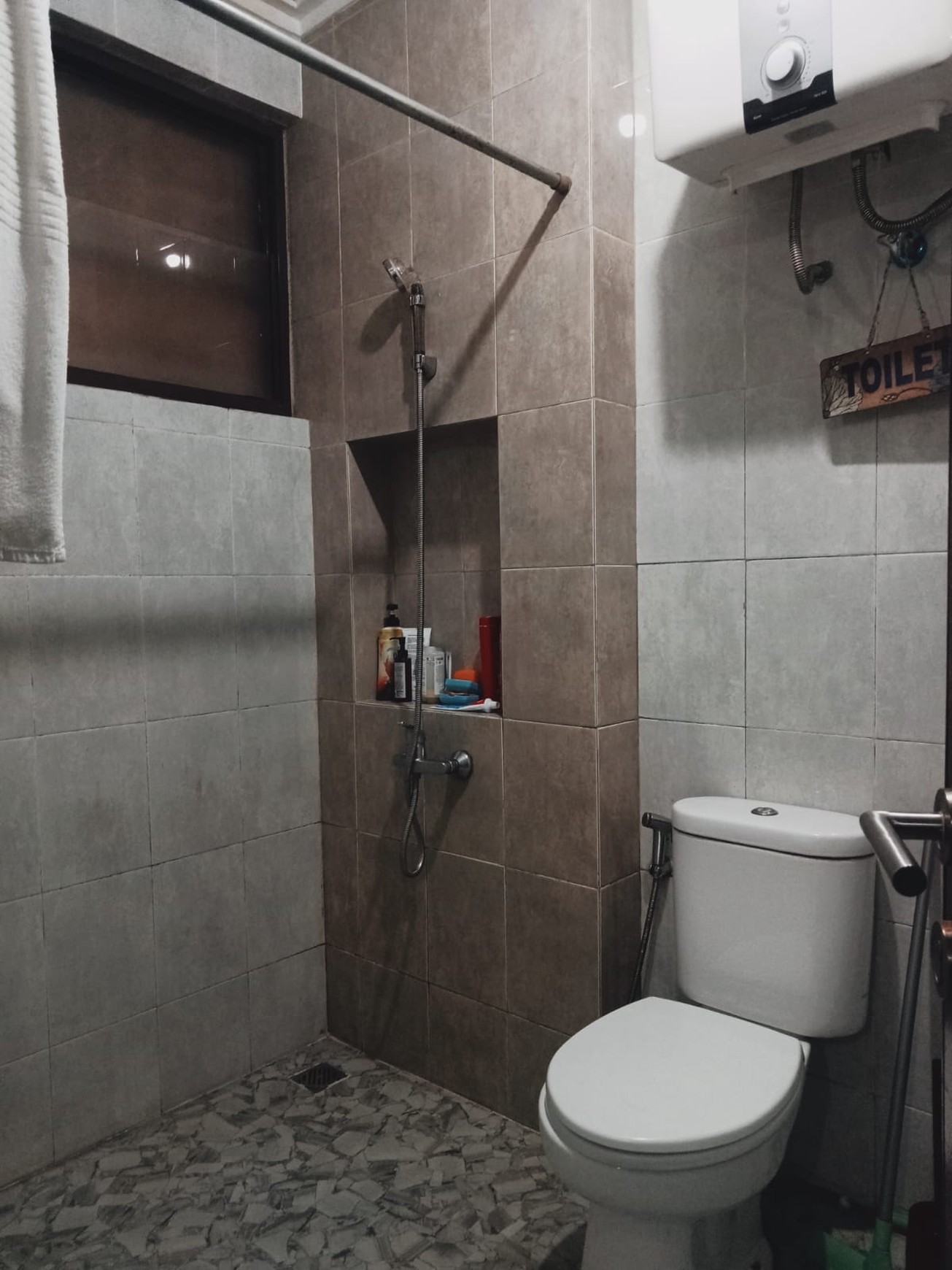 Rumah Bagus Di Virginia Lagoon BSD Tangerang Selatan