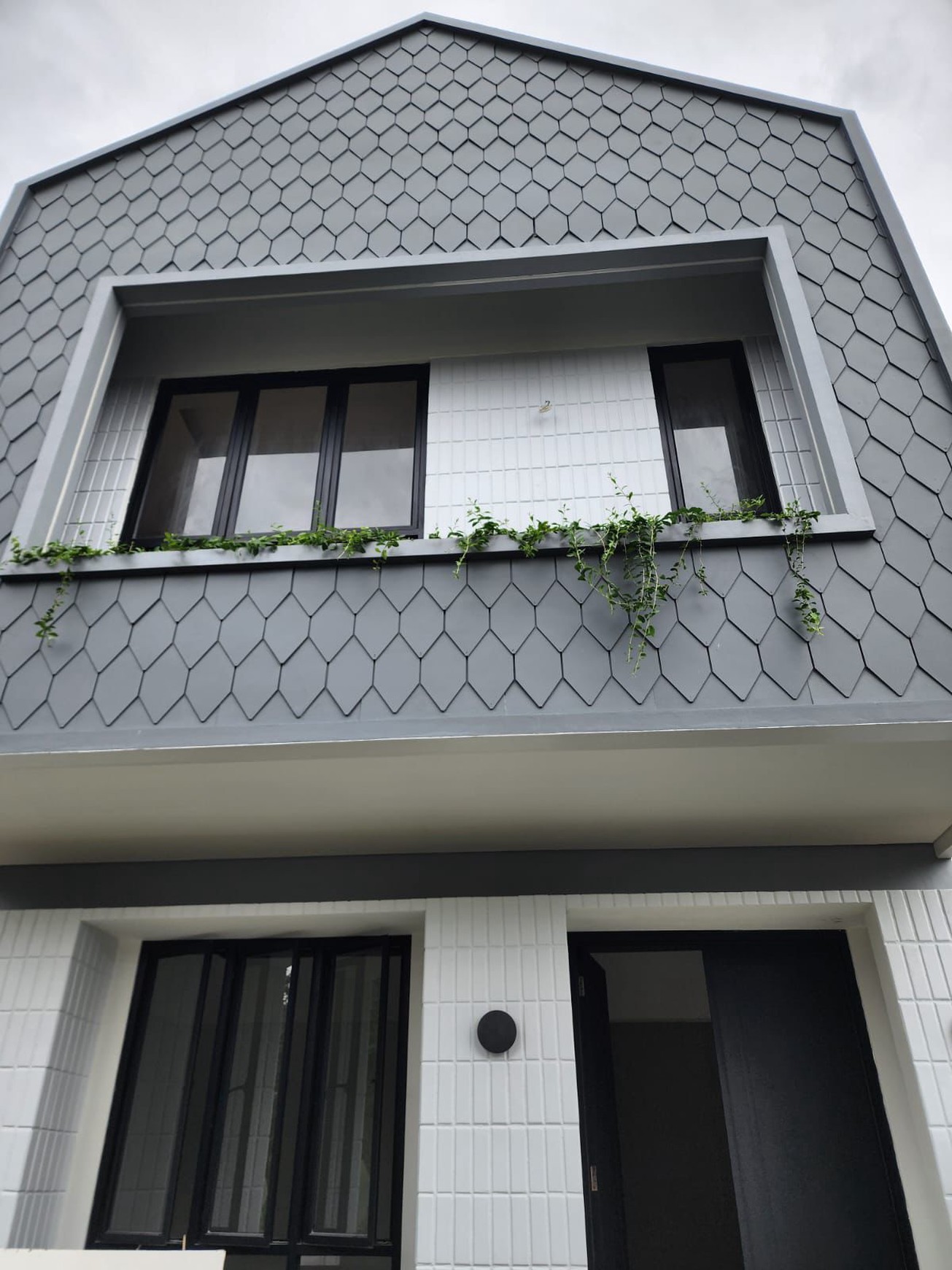 Rumah Bagus Di Graha Raya Bintaro, Plumeria Residence